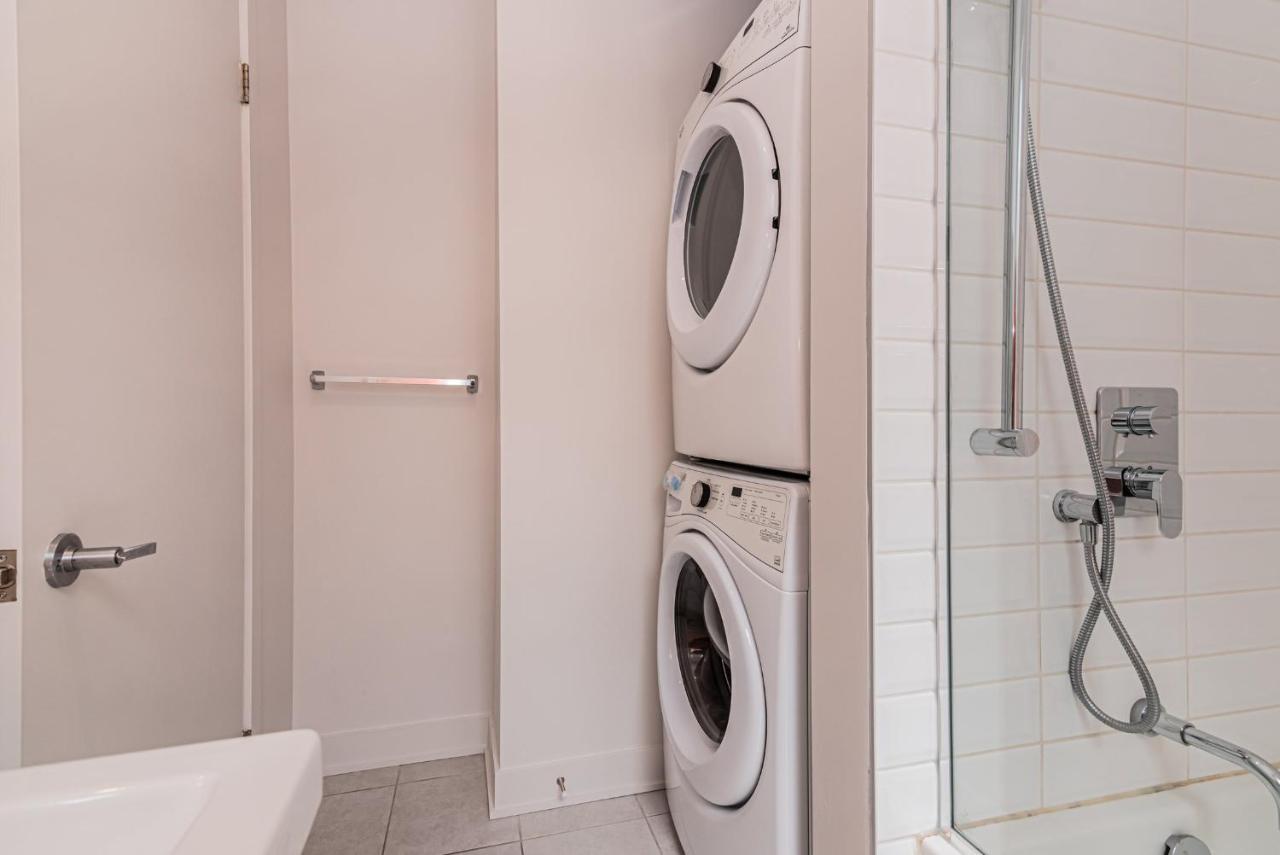 Cool And Clean Flat By Atwater Market By Den Stays Montréal Buitenkant foto
